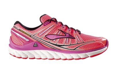Welche Schuhformen passen zu breiten Füßen am besten?